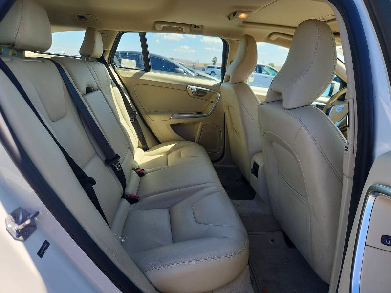 Foto 10 de la subasta – 2015 VOLVO V60 con VIN YV140MEM9F1240925