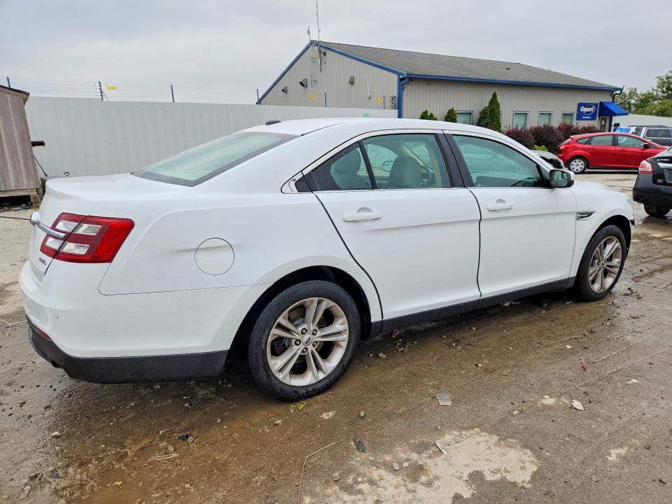 Photo 3 from auction – 2019 FORD TAURUS with VIN 1FAHP2E85KG109062