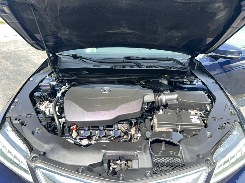 Photo 7 from auction – 2017 ACURA TLX with VIN 19UUB3F54HA003166