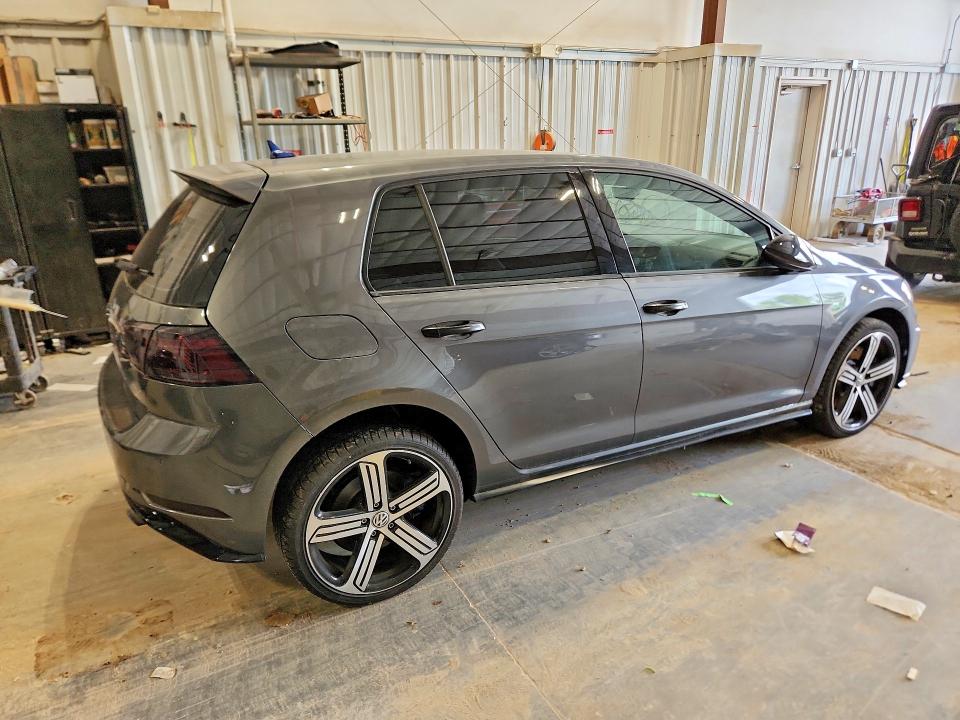 Снимка 3 от търг – 2018 VOLKSWAGEN GOLF R с VIN WVWVF7AU2JW074761