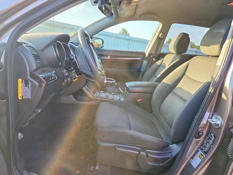 Photo 7 from auction – 2011 KIA SORENTO with VIN 5XYKT3A1XBG102833