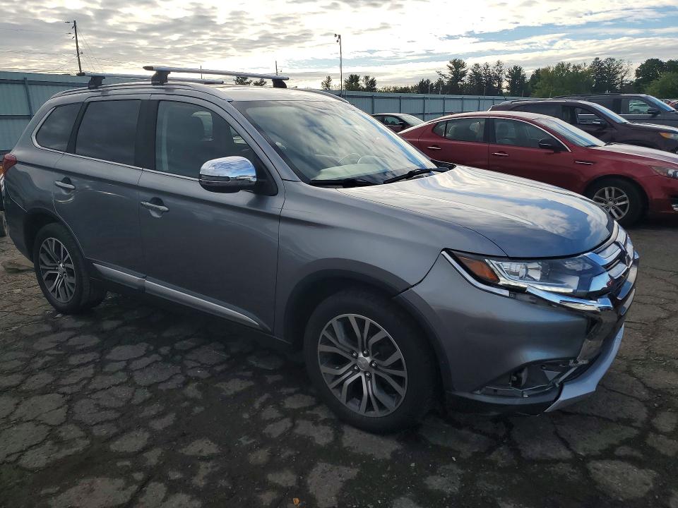Photo 4 from auction – 2017 MITSUBISHI OUTLANDER with VIN JA4AZ3A34HZ056657