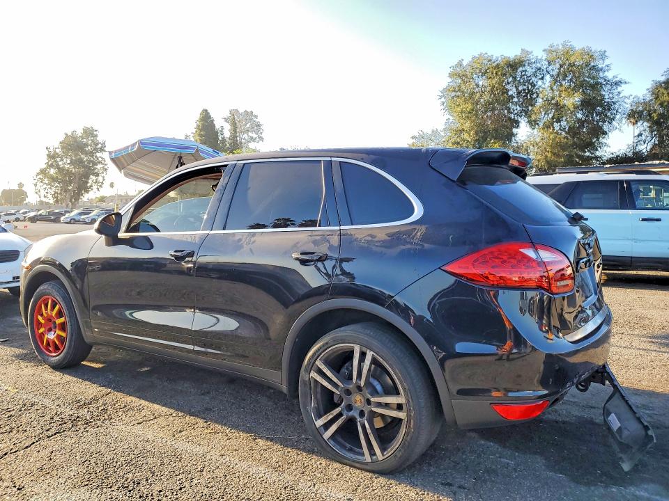 صورة رقم 2 من المزاد - 2013 PORSCHE CAYENNE مع VIN WP1AA2A21DLA19527