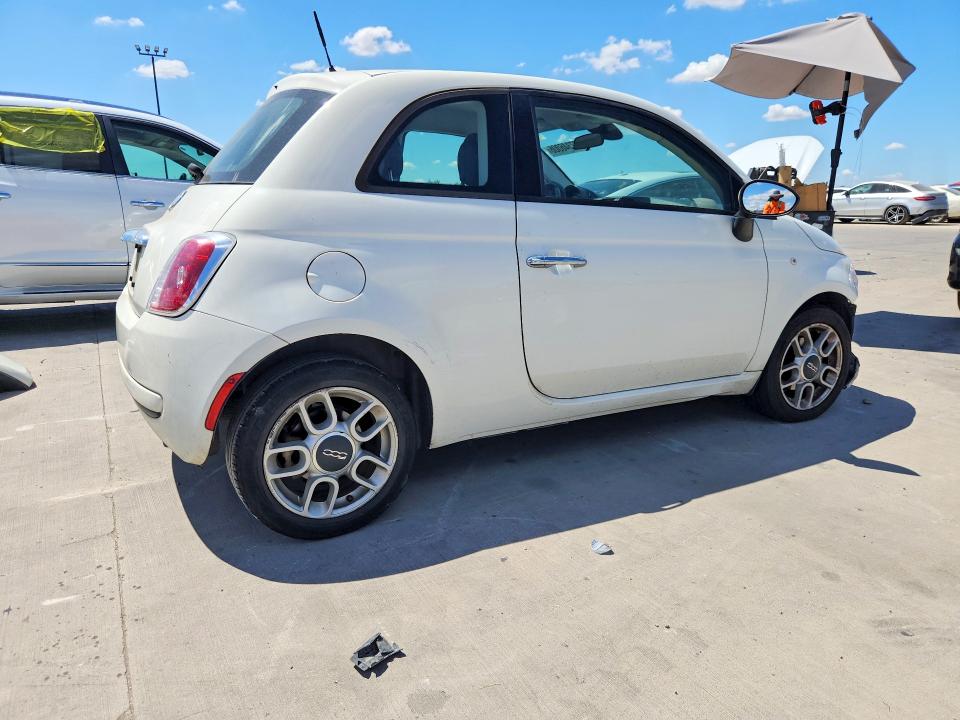 صورة رقم 3 من المزاد - 2015 FIAT 500 مع VIN 3C3CFFAR7FT609825