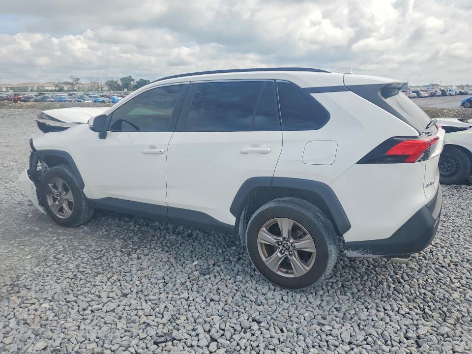 Photo 2 from auction – 2023 TOYOTA RAV4 with VIN 2T3W1RFV9PC227922