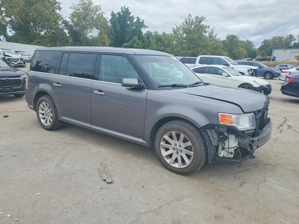 Снимка 4 от търг – 2010 FORD FLEX с VIN 2FMHK6CC7ABA97229