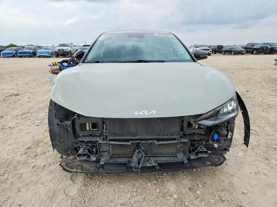 Zdjęcie 5 z aukcji – 2024 KIA EV6 z VIN KNDC34LA8R5192137