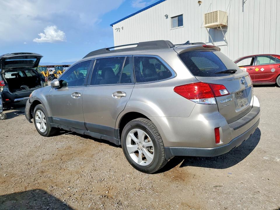 Zdjęcie 2 z aukcji – 2014 SUBARU OUTBACK z VIN 4S4BRBCCXE3320993