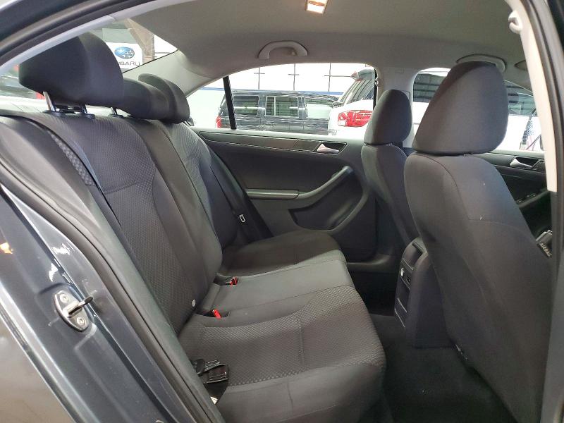 Photo 10 from auction – 2014 VOLKSWAGEN JETTA with VIN 3VW1K7AJ1EM370650