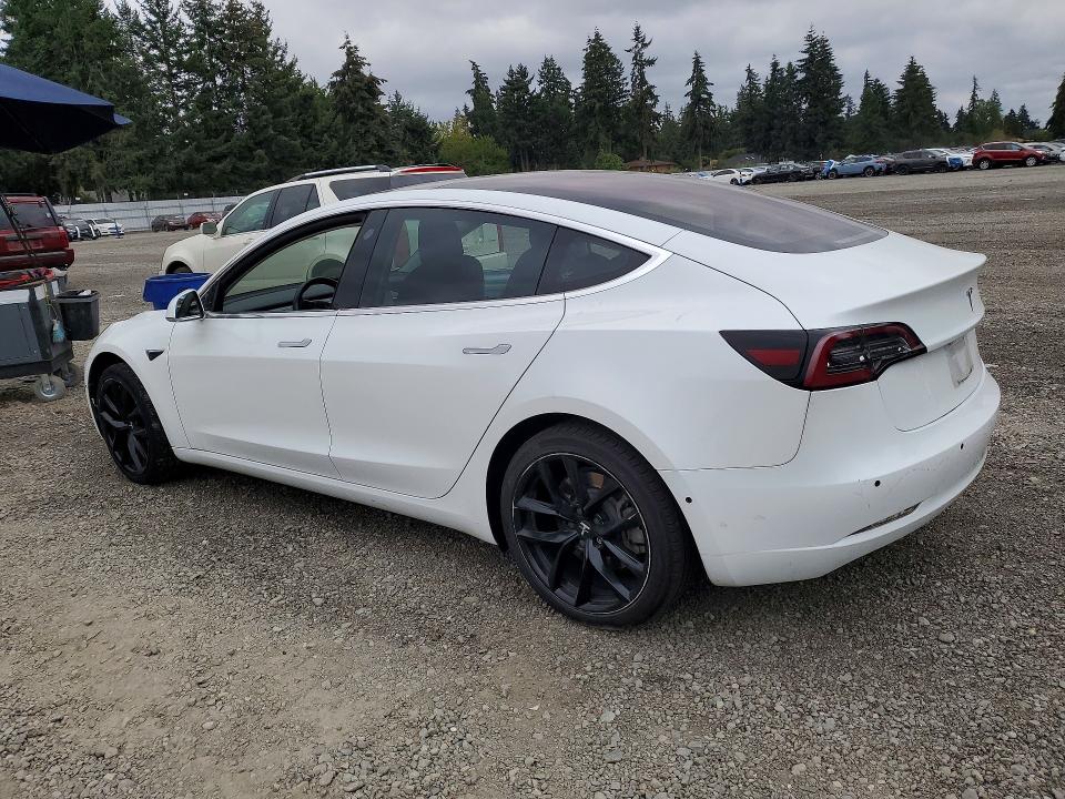 Фото 2 с аукциона – 2018 TESLA MODEL 3 с VIN 5YJ3E1EA6JF043623