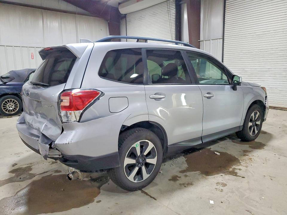 صورة رقم 3 من المزاد - 2017 SUBARU FORESTER مع VIN JF2SJAECXHH539545
