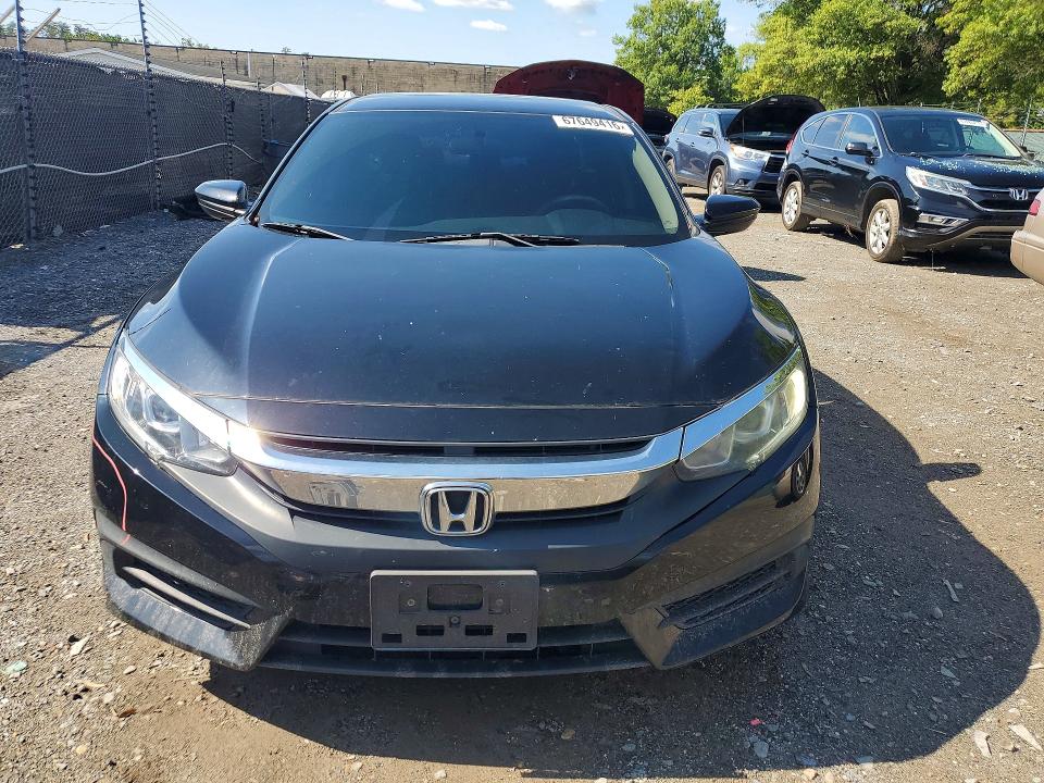 Photo 5 from auction – 2017 HONDA CIVIC with VIN 2HGFC2F57HH575883