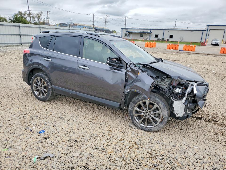 Снимка 4 от търг – 2018 TOYOTA RAV4 с VIN JTMDFREV1JJ219084
