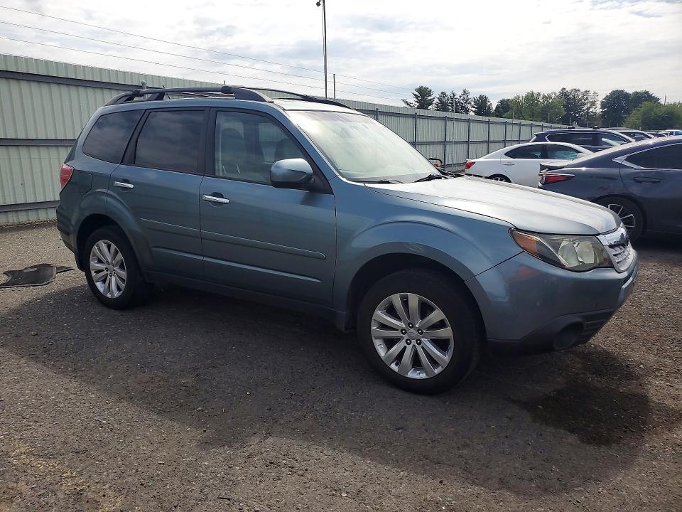 Фото 4 с аукциона – 2013 SUBARU FORESTER с VIN JF2SHADC2DH403952