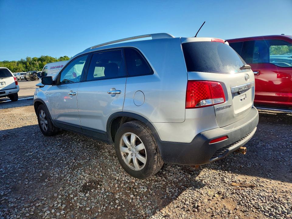 Photo 2 from auction – 2012 KIA SORENTO with VIN 5XYKTDA23CG287064