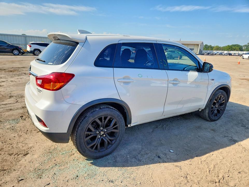 Снимка 3 от търг – 2018 MITSUBISHI OUTLANDER SPORT с VIN JA4AR3AU0JU005264