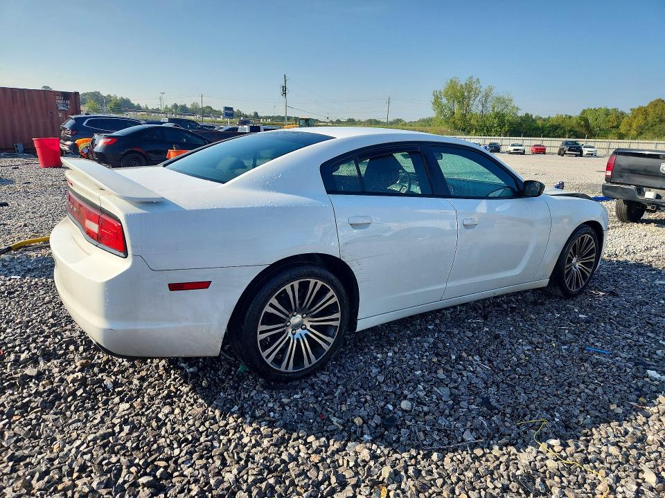 Снимка 3 от търг – 2014 DODGE CHARGER с VIN 2C3CDXBG6EH180595