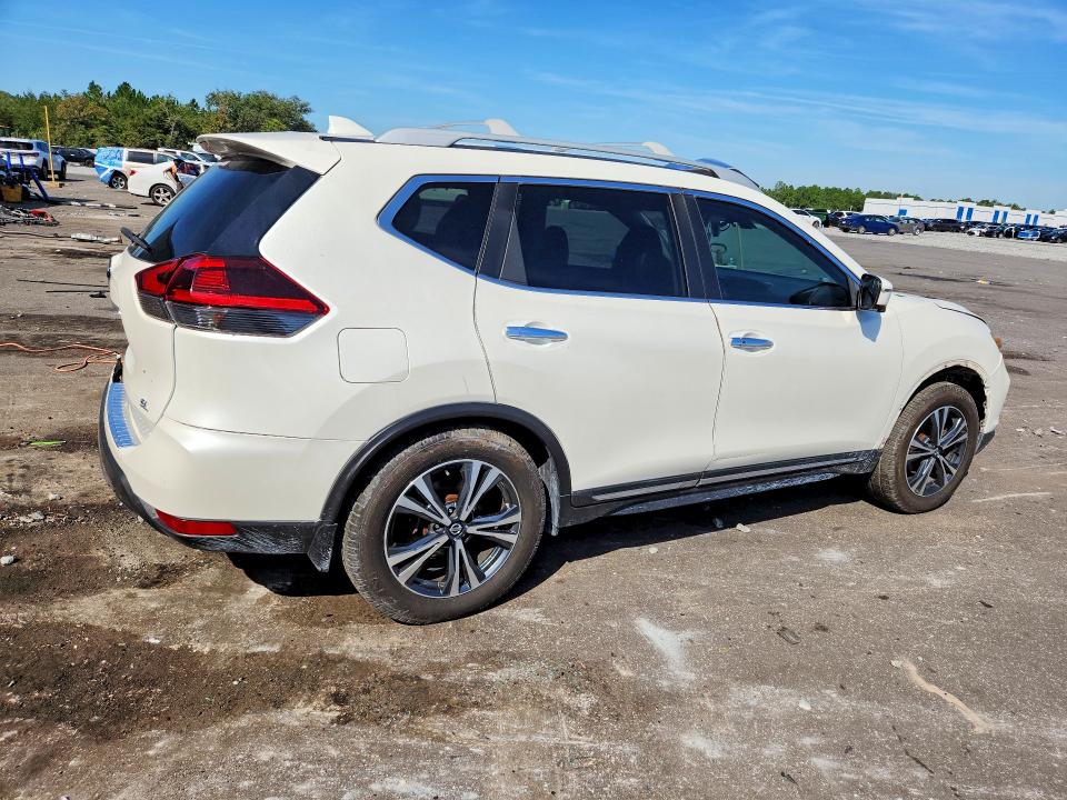 Zdjęcie 3 z aukcji – 2018 NISSAN ROGUE z VIN 5N1AT2MT0JC798488