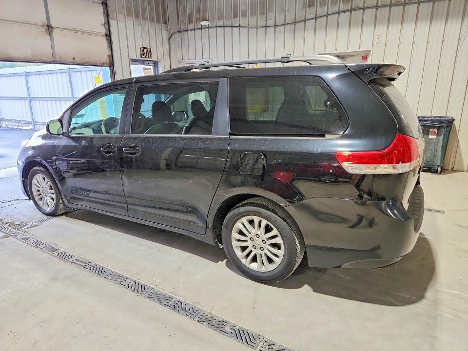 Снимка 2 от търг – 2012 TOYOTA SIENNA с VIN 5TDYK3DC4CS259773