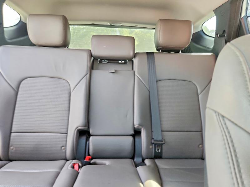 Photo 10 from auction – 2014 HYUNDAI SANTA FE with VIN 5XYZU3LA4EG181705