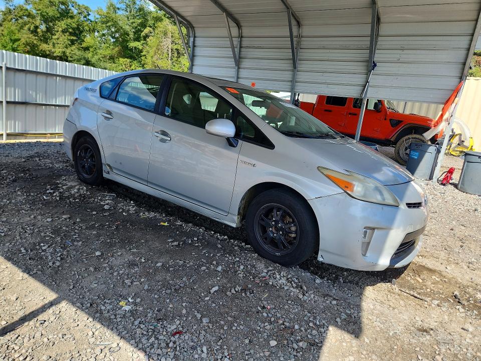 Photo 4 from auction – 2013 TOYOTA PRIUS with VIN JTDKN3DU5D5579794