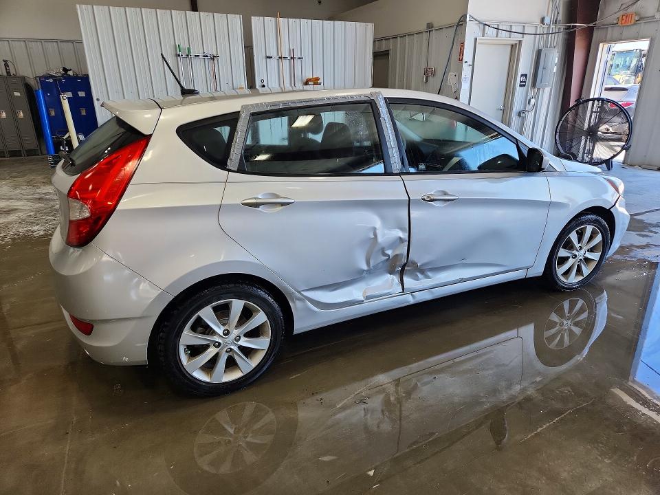 Photo 3 from auction – 2012 HYUNDAI ACCENT with VIN KMHCU5AE5CU026546