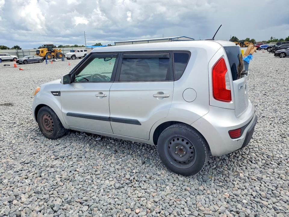 Photo 2 from auction – 2012 KIA SOUL with VIN KNDJT2A51C7429712