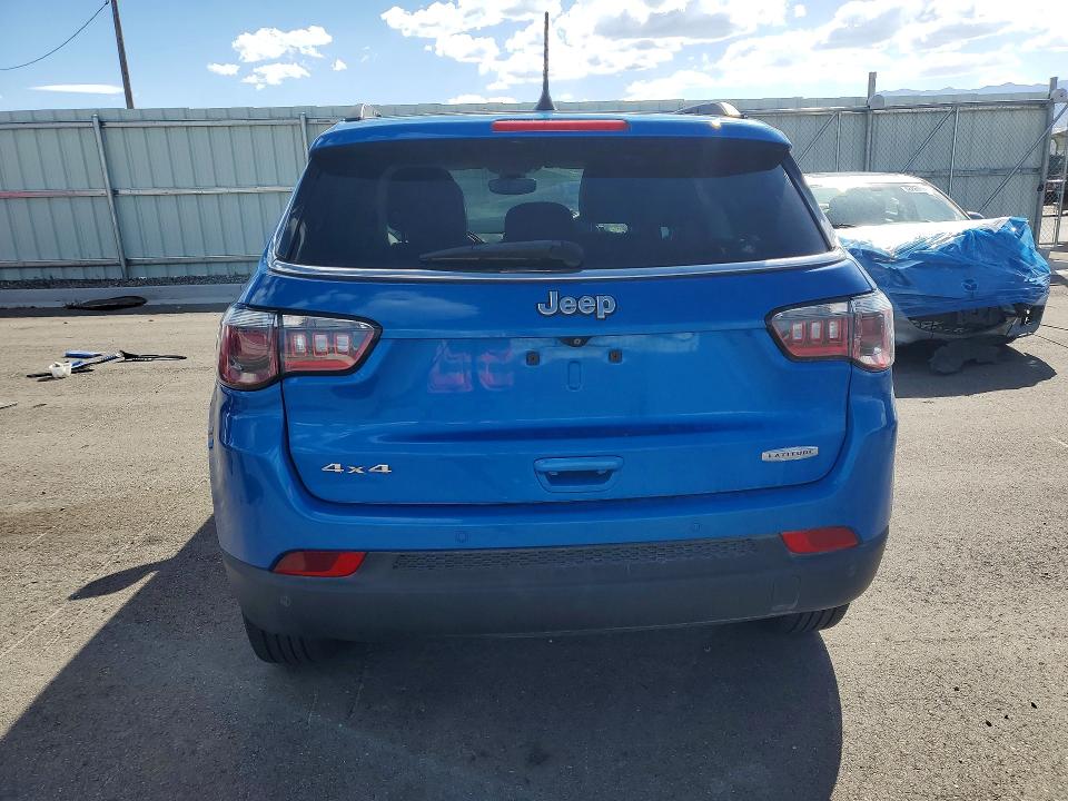 Foto 6 de la subasta – 2018 JEEP COMPASS con VIN 3C4NJDBB0JT104811