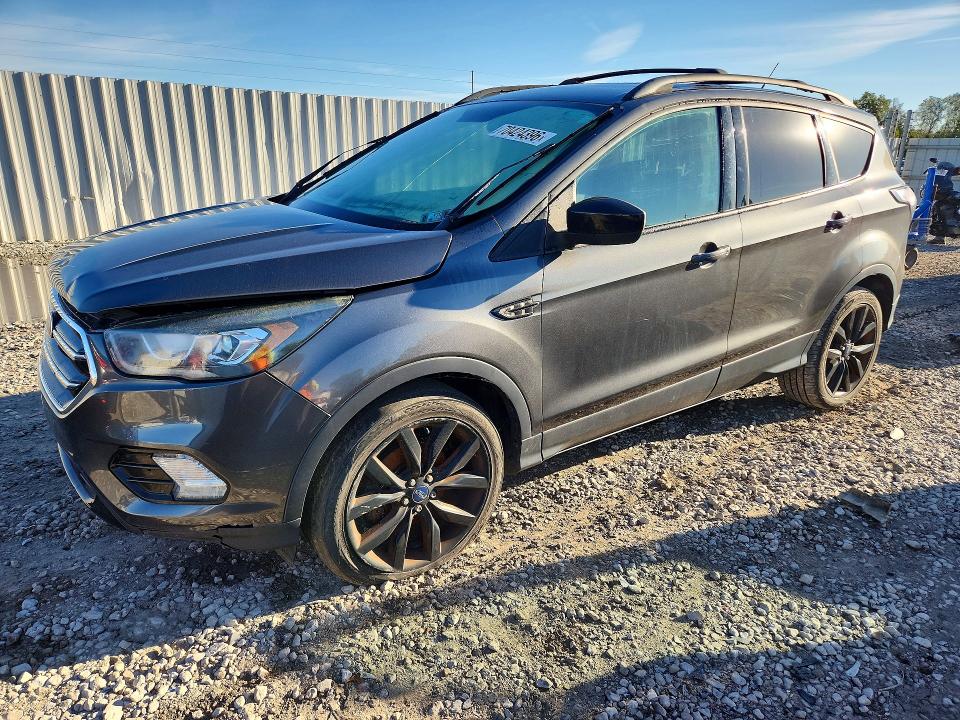 Photo 1 from auction – 2017 FORD ESCAPE with VIN 1FMCU0GD2HUA80086