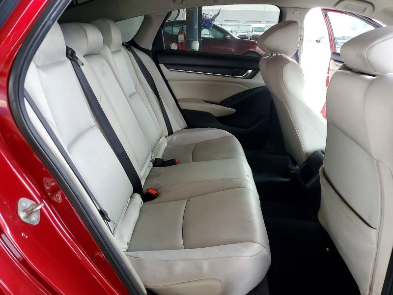 Снимка 10 от търг – 2019 HONDA ACCORD с VIN 1HGCV1F12KA127576