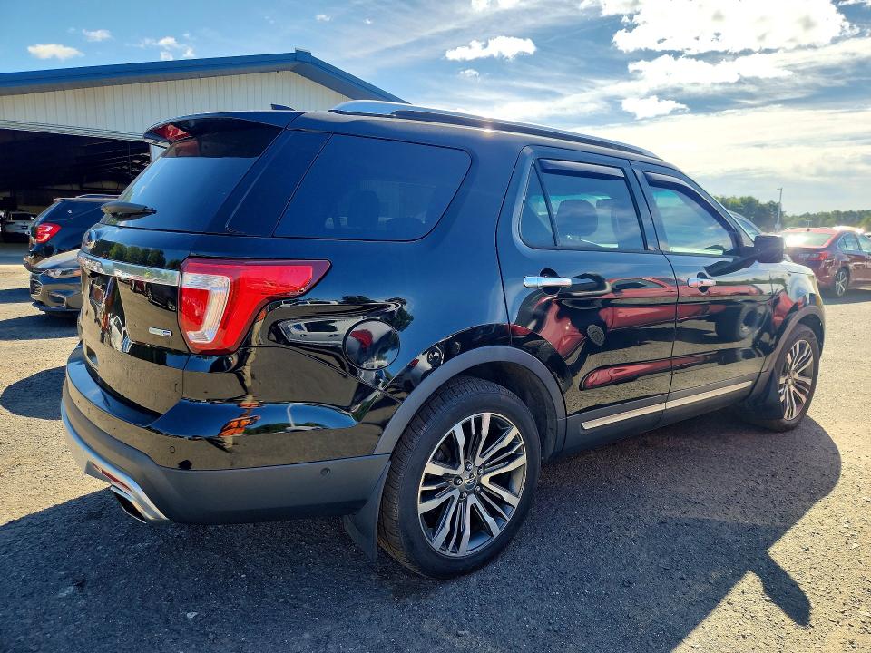 Photo 3 from auction – 2017 FORD EXPLORER with VIN 1FM5K8HT0HGA14914