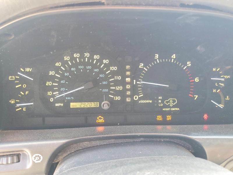 Photo 9 from auction – 2002 LEXUS LX with VIN JTJHT00W823522517