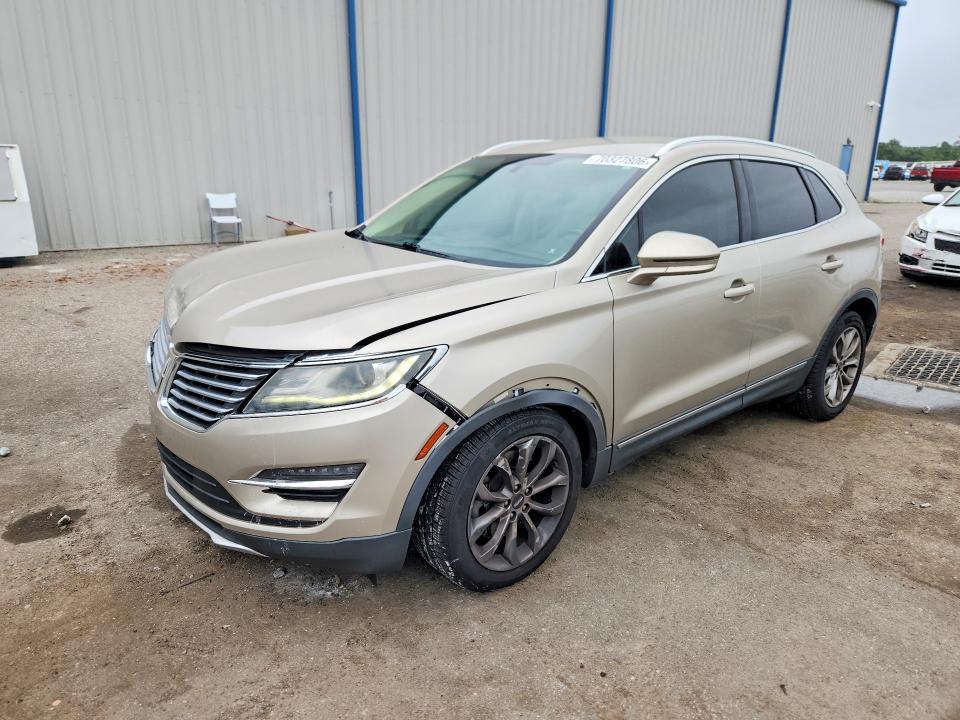 LINCOLN MKC 2015 with VIN 5LMCJ1A9XFUJ12800 - Photo from auction