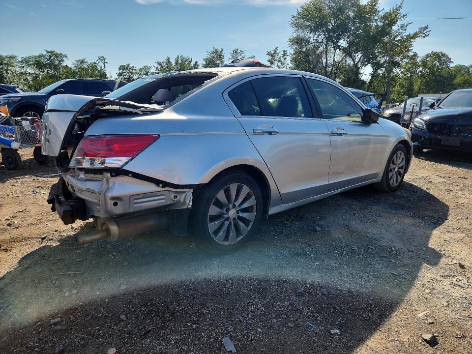 Photo 3 from auction – 2008 HONDA ACCORD with VIN JHMCP26318C078933
