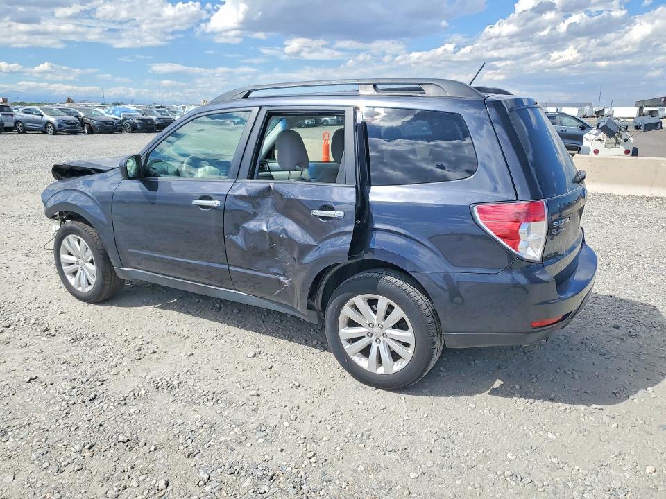 Photo 2 from auction – 2012 SUBARU FORESTER with VIN JF2SHADC2CH414545
