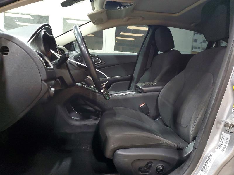 Photo 7 from auction – 2015 CHRYSLER 200 with VIN 1C3CCCABXFN637144