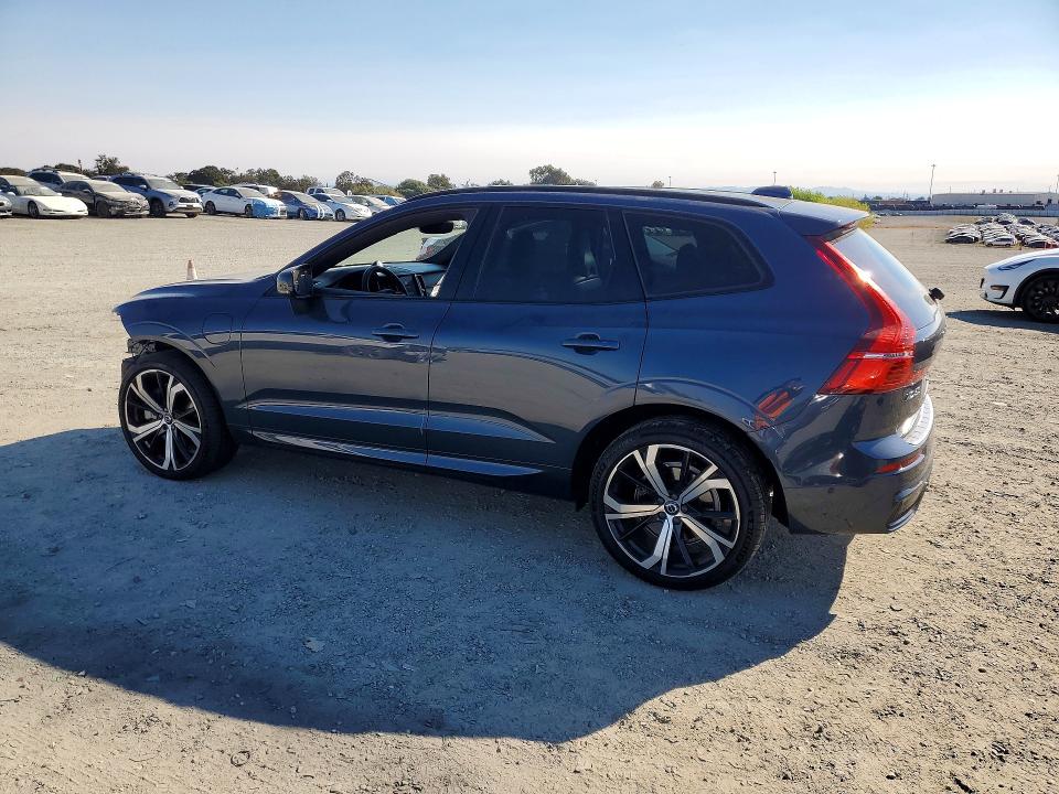 Photo 2 from auction – 2022 VOLVO XC60 with VIN YV4BR0DM3N1992242