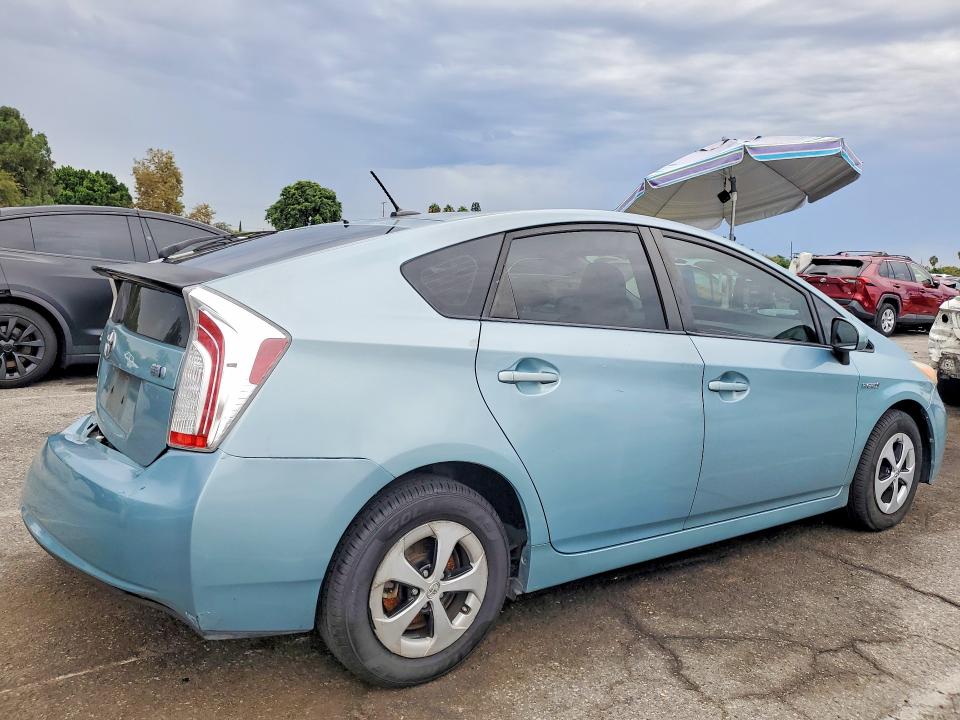 Photo 3 from auction – 2012 TOYOTA PRIUS with VIN JTDKN3DU0C1515815