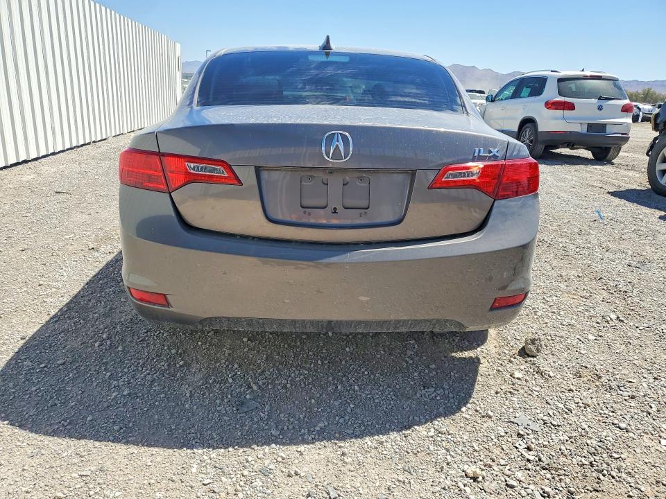 Photo 6 from auction – 2013 ACURA ILX with VIN 19VDE1F74DE008444