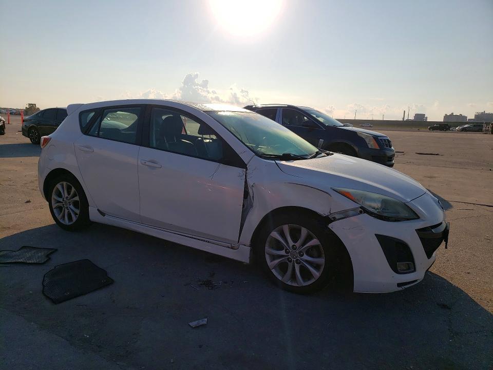 Foto 4 de la subasta – 2010 MAZDA 3 con VIN JM1BL1H68A1258518