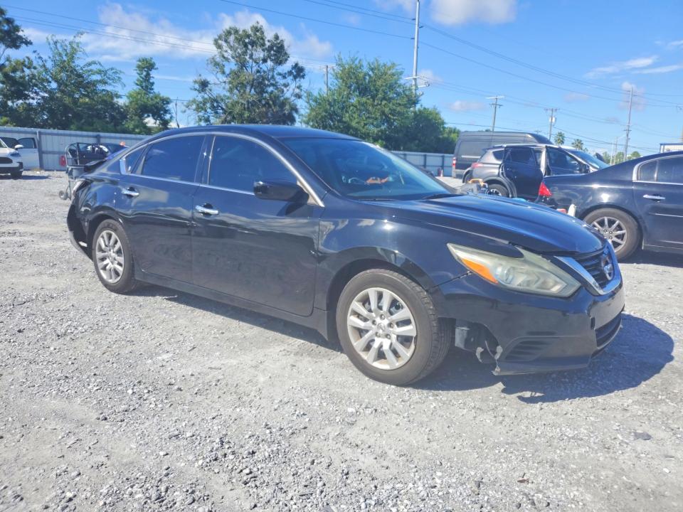 Photo 4 from auction – 2017 NISSAN ALTIMA with VIN 1N4AL3AP1HC210387
