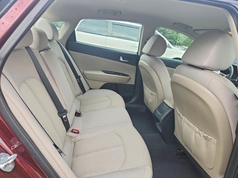 Photo 10 from auction – 2016 KIA OPTIMA with VIN 5XXGT4L34GG015693