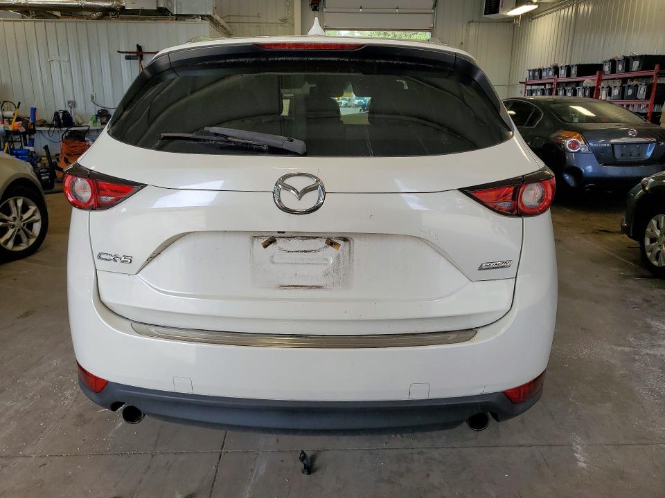 Снимка 6 от търг – 2017 MAZDA CX-5 с VIN JM3KFADL3H0163620
