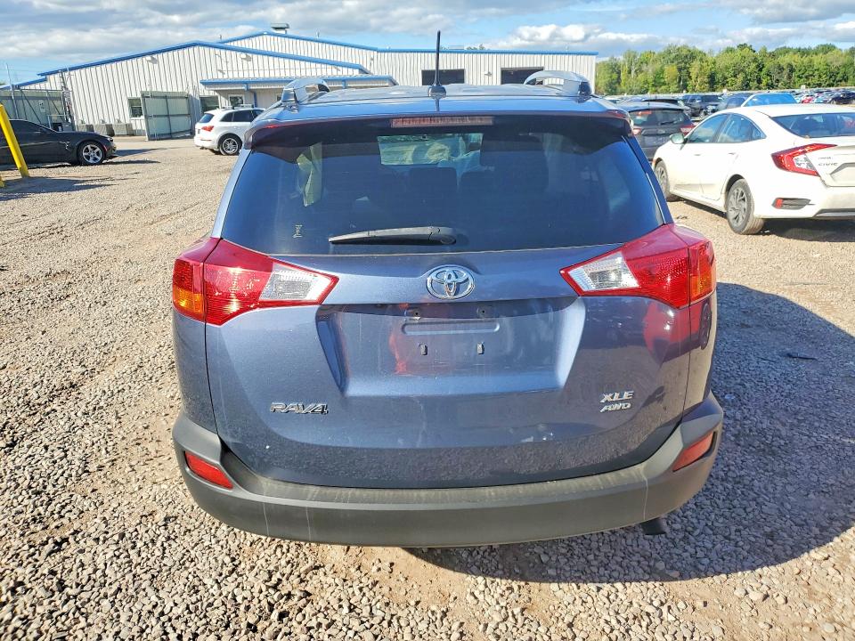 Photo 6 from auction – 2014 TOYOTA RAV4 with VIN JTMRFREV1ED070928