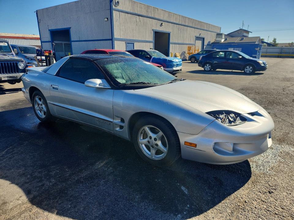 Photo 4 from auction – 2000 PONTIAC FIREBIRD with VIN 2G2FS22KXY2125066