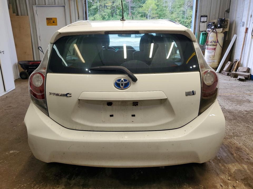 Photo 6 from auction – 2012 TOYOTA PRIUS C with VIN JTDKDTB33C1502540
