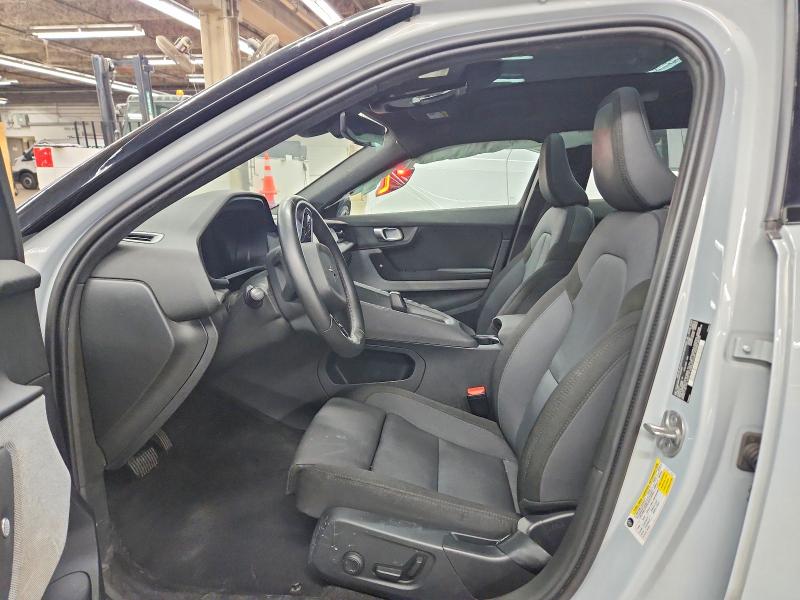 Снимка 7 от търг – 2023 POLESTAR 2 с VIN YSMEG3KAXPL154608