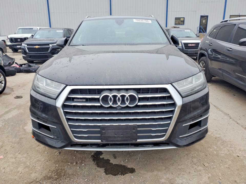 Foto 5 de la subasta – 2017 AUDI Q7 con VIN WA1VAAF70HD017957