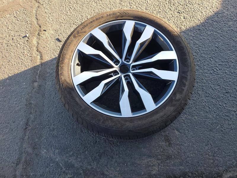 Снимка 13 от търг – 2019 VOLKSWAGEN ATLAS с VIN 1V2NR2CA6KC611453