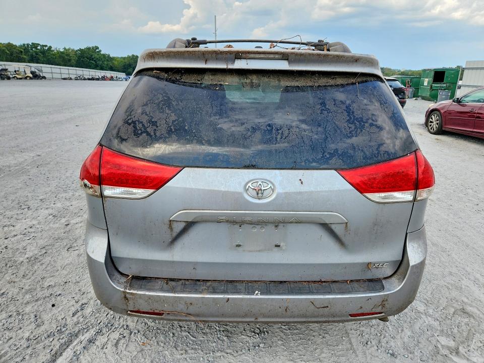 Снимка 6 от търг – 2012 TOYOTA SIENNA с VIN 5TDYK3DC4CS219841